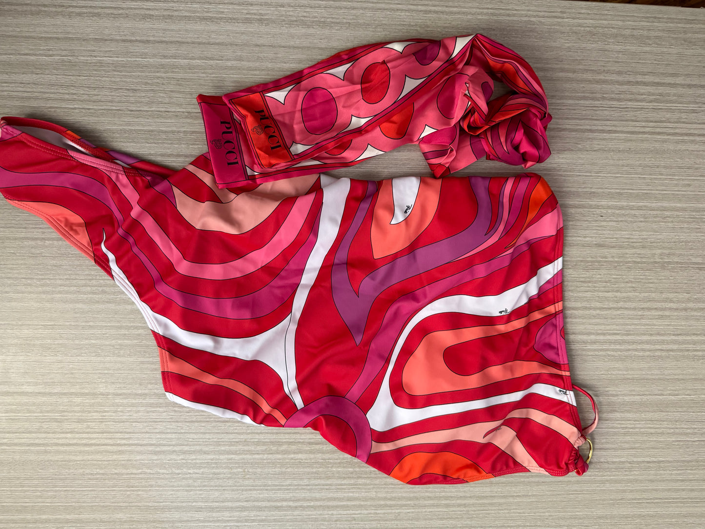 Vista Pucci One piece Set